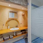 Geraeumiges Haus - Glueck In Unserem Pre By Interhome