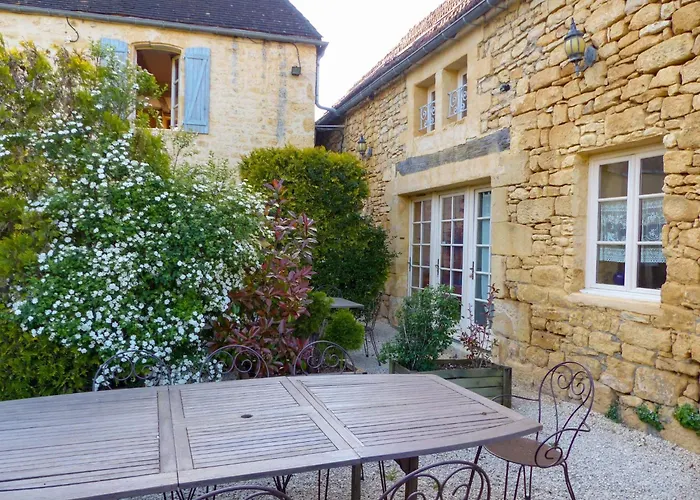 Casa vacanze Geraeumiges Haus - Glueck In Unserem Pre By Interhome Sainte-Mondane